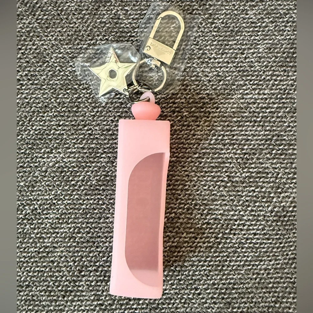 Dior Addict Lip Gloss Star Key Chain Pink Silicone New Authentic - Picture 10 of 17